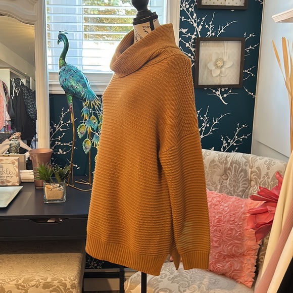 BEAUTIFUL mustard yellow long sweater with a turtleneck size M - Picture 2 of 15